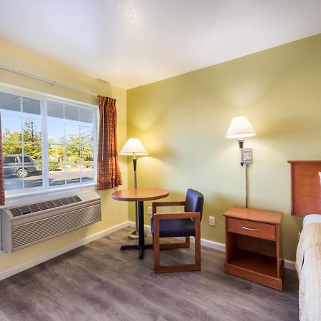 Americas Best Value Inn Santa Rosa Bagian luar foto