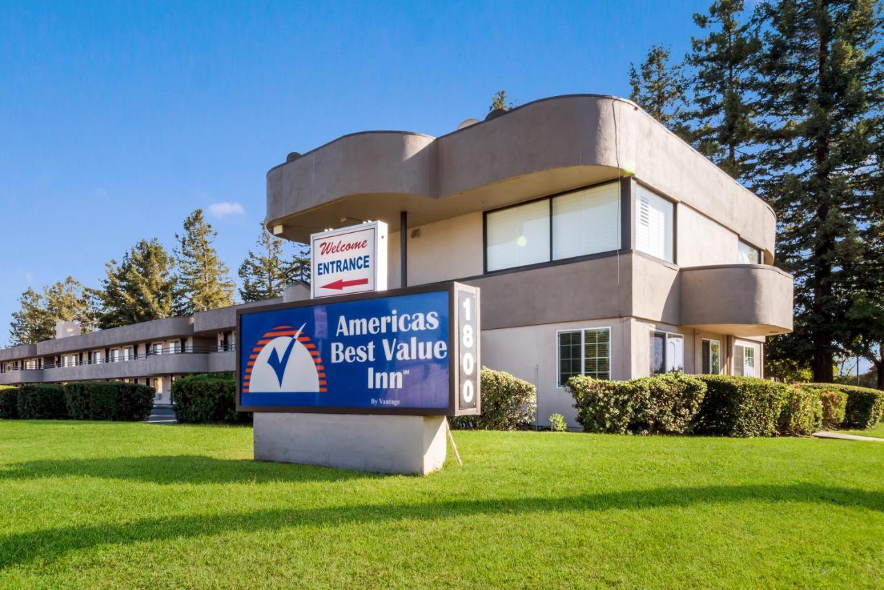 Americas Best Value Inn Santa Rosa Bagian luar foto