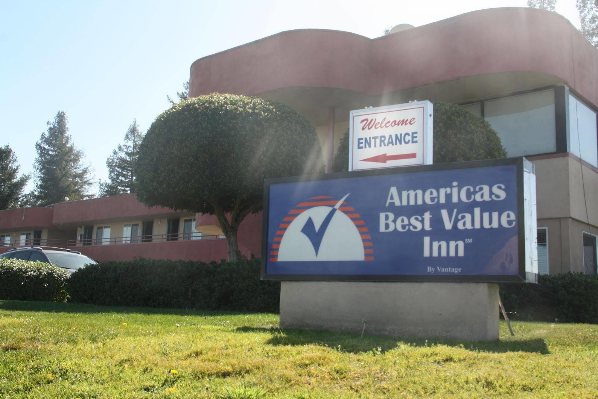 Americas Best Value Inn Santa Rosa Bagian luar foto