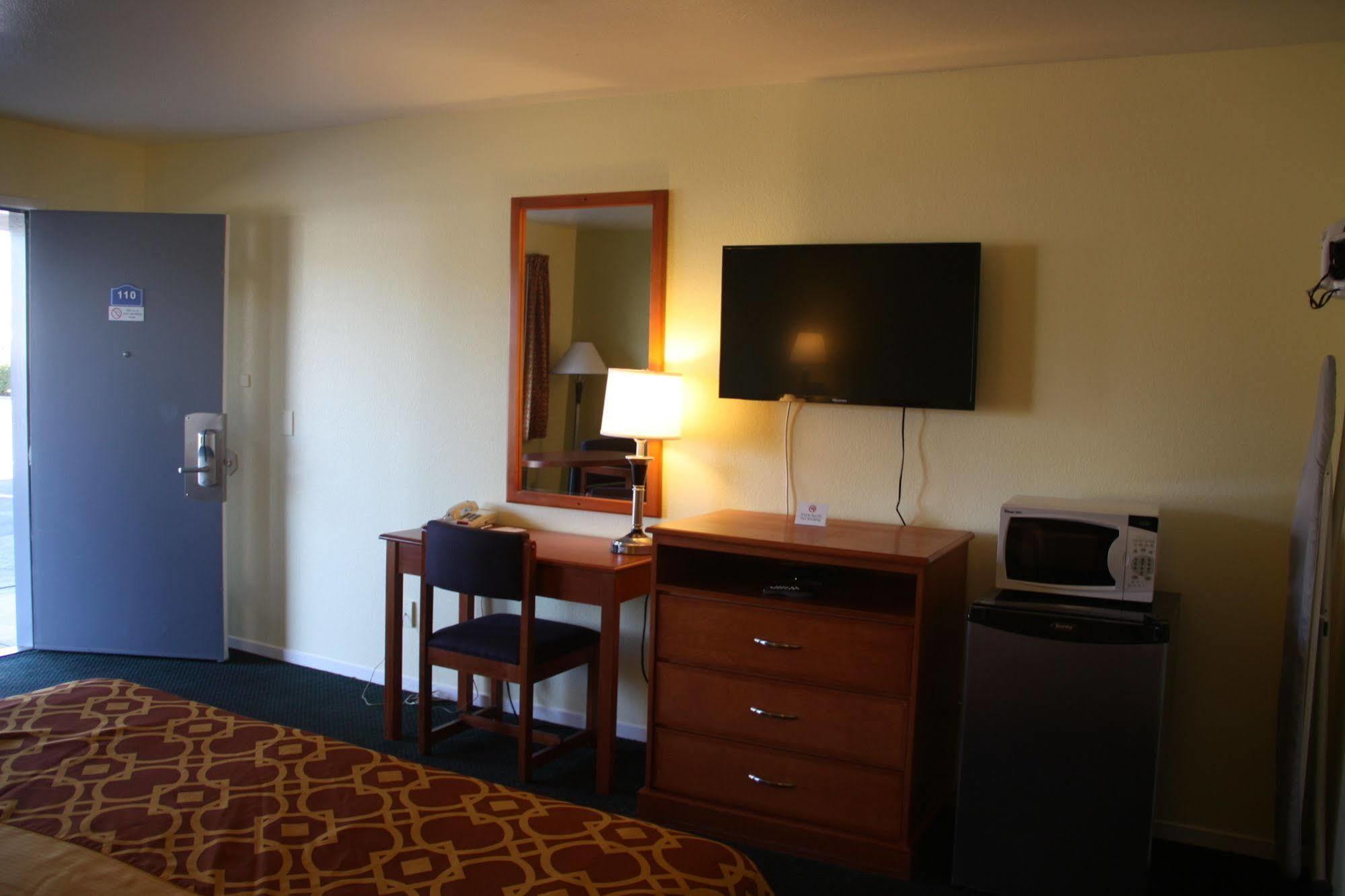 Americas Best Value Inn Santa Rosa Bagian luar foto